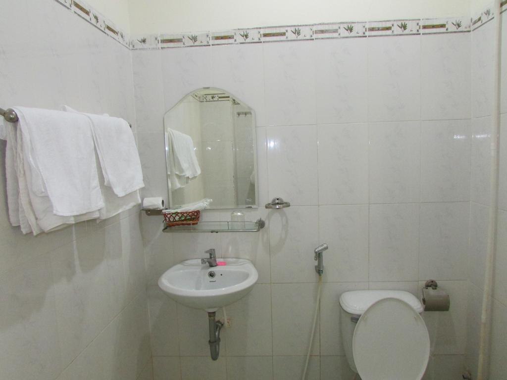 Hung Thinh Hotel Quy Nhon Exterior photo